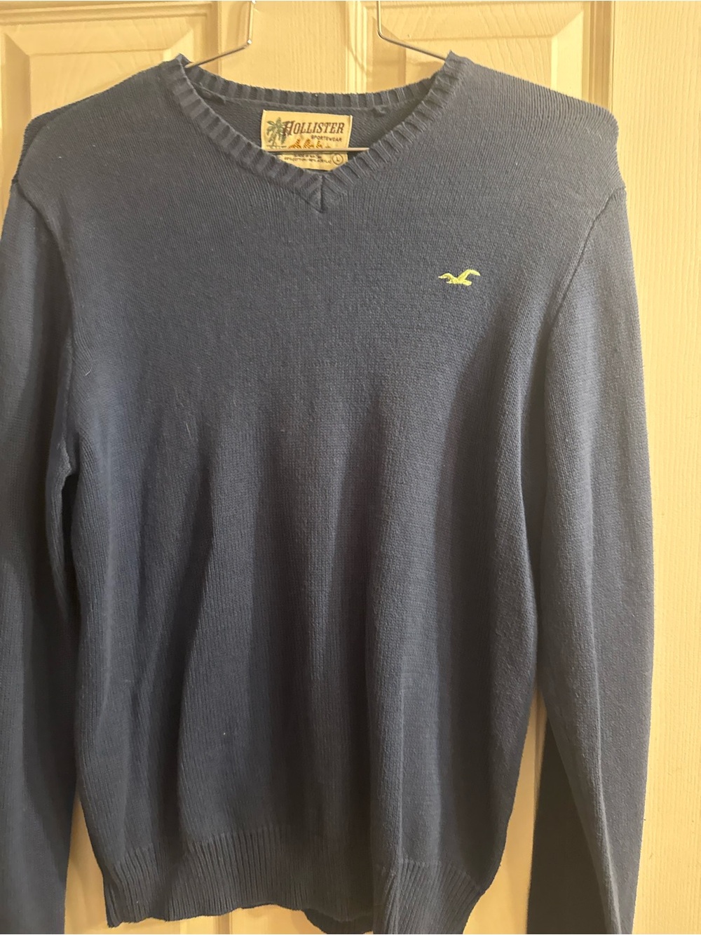Hollister Men's Dark Navy V-Neck Sweater with Lime Logo